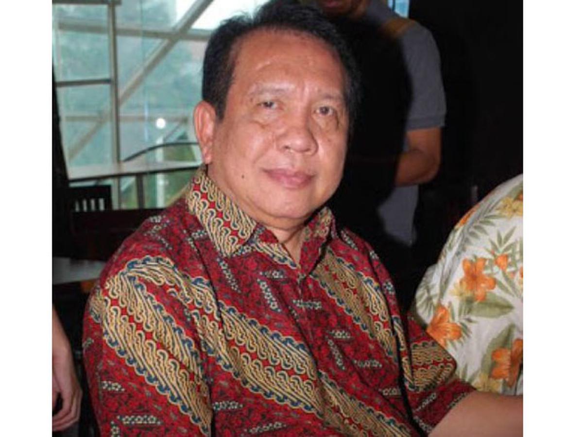 Kelembutan Hati di Balik Karya Rinto Harahap - ShowBiz ...