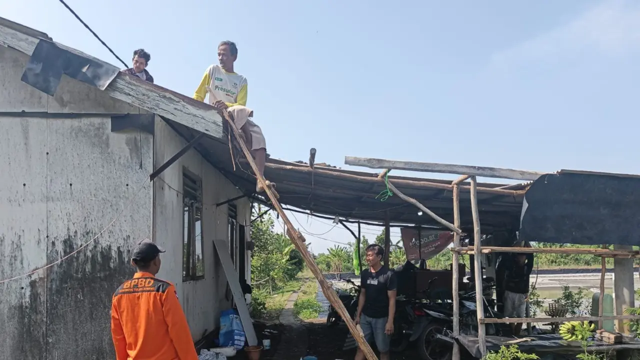 80 rumah warga di Tulang Bawang, Lampung rusak diterjang angin puting beliung (Istimewa)