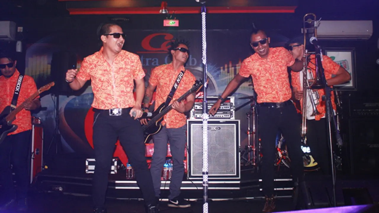 Tipe X Sukses Goyang Lombok