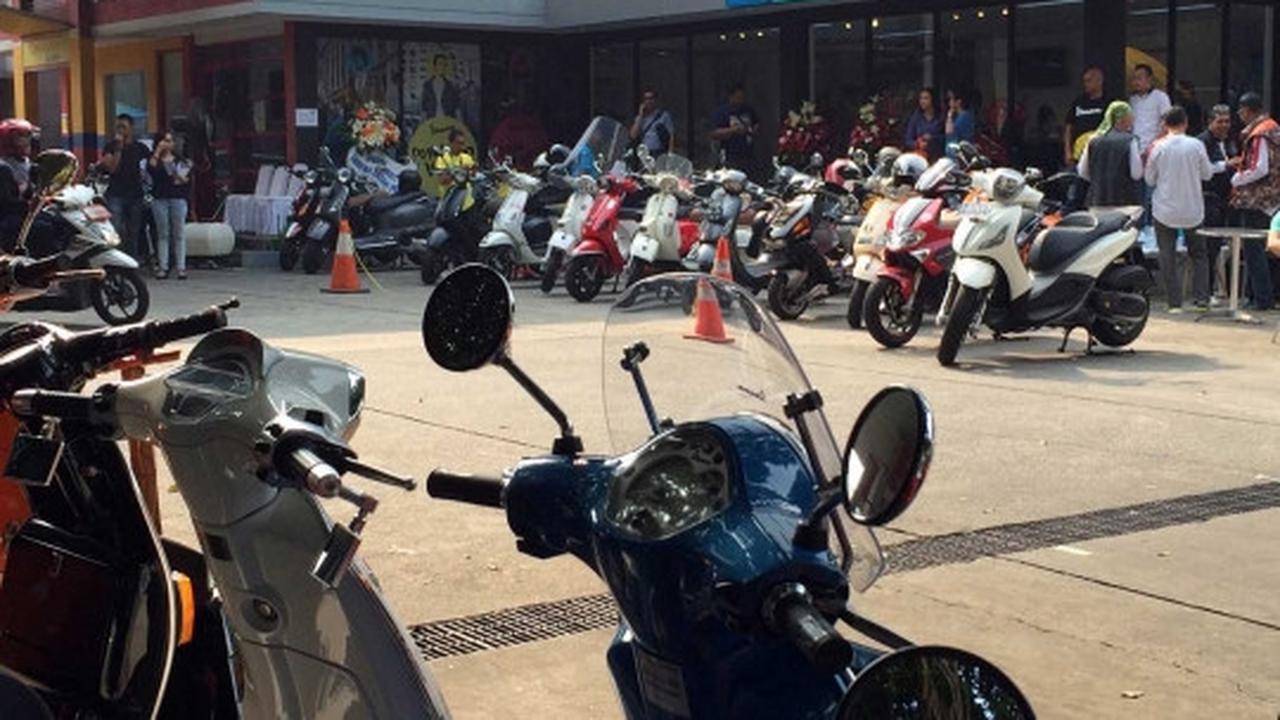 Keseruan keliling Jakarta bersama komunitas Vespa