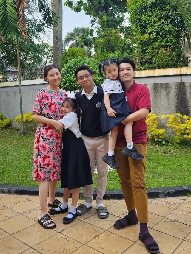 Sesi Shopee Live Ruben Onsu Raup Omzet Rp16 Miliar, Bikin Puncak Kampanye 9.9 Makin Meriah