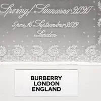 Live Streaming Burberry Spring/Summer 2020 Show (Image: Dok. Burberry)