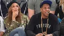 Pasangan Beyonce dan Jay Z yang sedang berbahagia atas kelahiran anak kembarnya beberapa hari lalu, sampai saat ini belum juga mengkonfirmasi di depan umum. Sampai saat ini bayinya pun masih berada di rumah sakit. (AFP/Bintang.com)