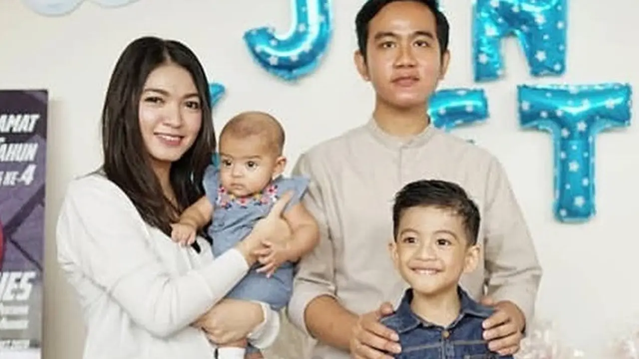 5 Potret Terbaru La Lembah Manah Adik Jan Ethes, Makin Gemas