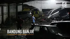 Usai banjir bandang yang melanda kawasan Cicaheum Kota Bandung, menyisakan lumpur dan sampah serta sejumlah barang warga.