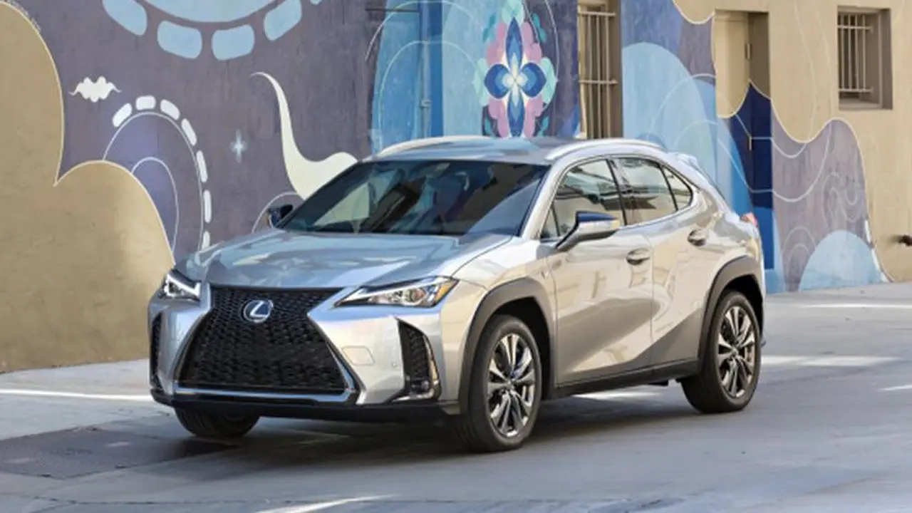 Lexus UX baru (Lexus)