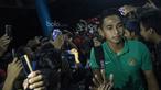 Bek Timnas Indonesia, Bagas Adi Nugroho, disambut meriah saat tiba di Stadion Maguwoharjo, Sleman, Selasa (13/6/2017). (Bola.com/Vitalis Yogi Trisna)