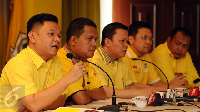 20160129-Pasca Putusan Menkumham, Generasi Muda Partai Golkar Keluarkan Penyataan Sikap -Jakarta