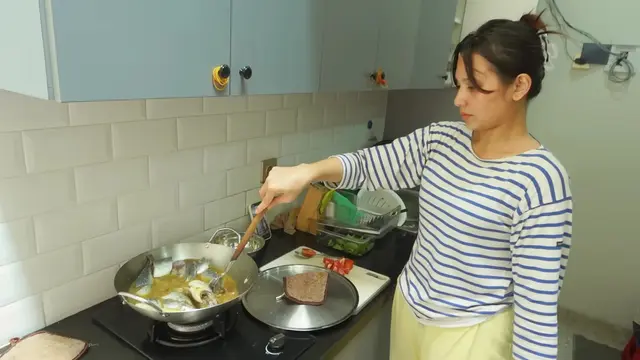 Potret Dapur dan Jemuran Mini Rumah Indah Permatasari dan Arie Kriting