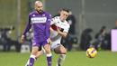 Selepas jeda, Fiorentina tak mengendurkan serangan meski telah unggul 3-0. Riccardo Saponara (kiri) dan kolega terus menekan ke jantung pertahanan Genoa.  (La Presse via AP/Tano Pecoraro)