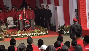 Tak Hadir di Istana, Megawati Pimpin Upacara HUT RI di Sekolah Partai