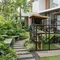 7 Ide Kandang Kucing Outdoor yang Menyatu dengan Taman, Estetik dan Aman untuk Anabul
