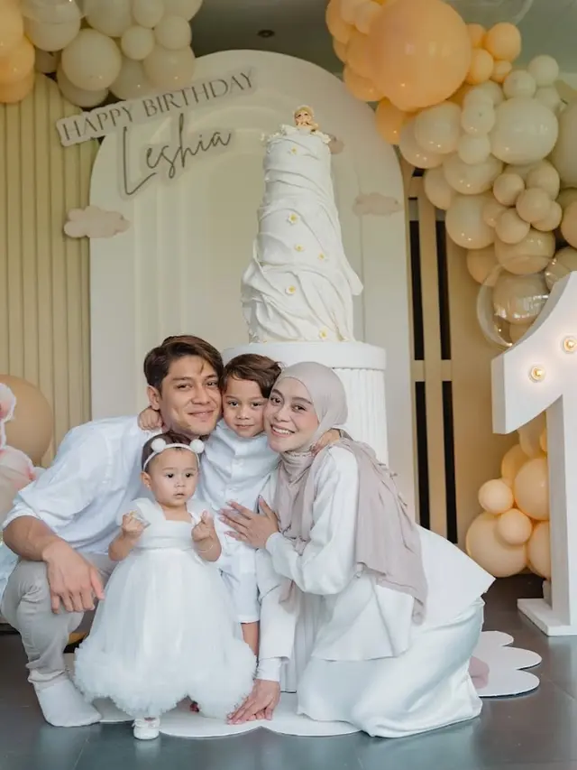 Potret Dekorasi Ultah Pertama Leshia Anak Kedua Lesti-Billar