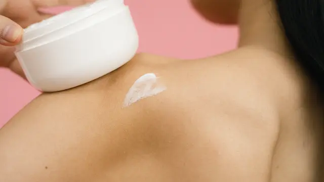 Serba-serbi Calamine Lotion dan Manfaatnya untuk Mengatasi Kulit Gatal