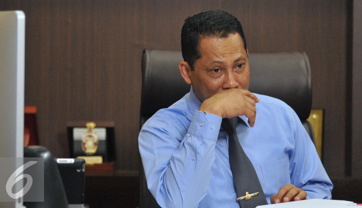 Kepala Bareskrim Polri Komjen Budi Waseso saat berada di meja kerjanya, Jakarta, Selasa (28/7/2015). Budi Waseso menceritakan kisahnya kepada Liputan6.com saat wawancara khusus di kantornya. (Liputan6.com/Herman Zakharia)
