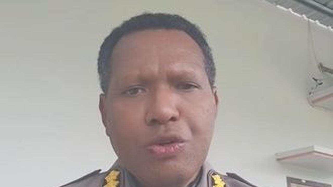 Pada saat itu, TNI-Polri masih menjadi satu di bawah nama Angkatan Bersenjata Republik Indonesia (ABRI).