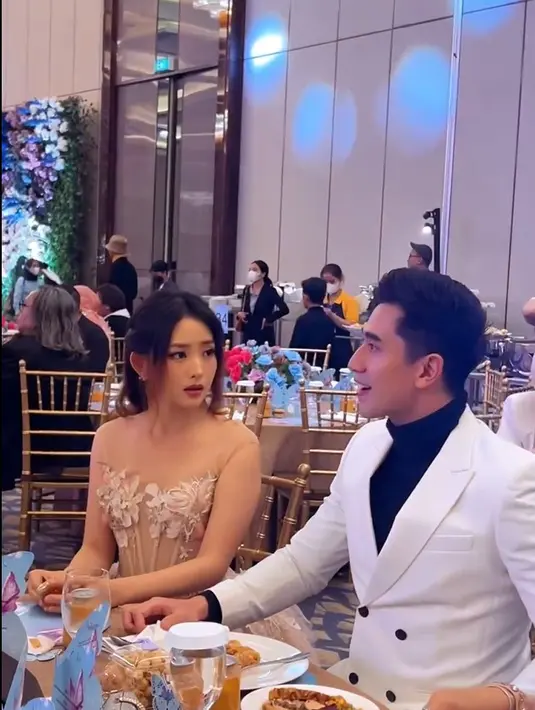 Tidak sedikit yang mendoakan Natasha Wilona berjodoh dengan Verrel Bramastya. Sekedar informasi, Natasha dan Verrel sempat berpacaran. Meski kandas, tapi keduanya masih menjalin hubungan baik. [Instagram/bramastavrl]