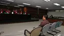  Terdakwa kasus korupsi Hambalang Machfud Suroso mennyimak dakwaan jaksa di Pengadilan Tipikor, Jakarta, Kamis (18/12/2014). (Liputan6.com/Miftahul Hayat)