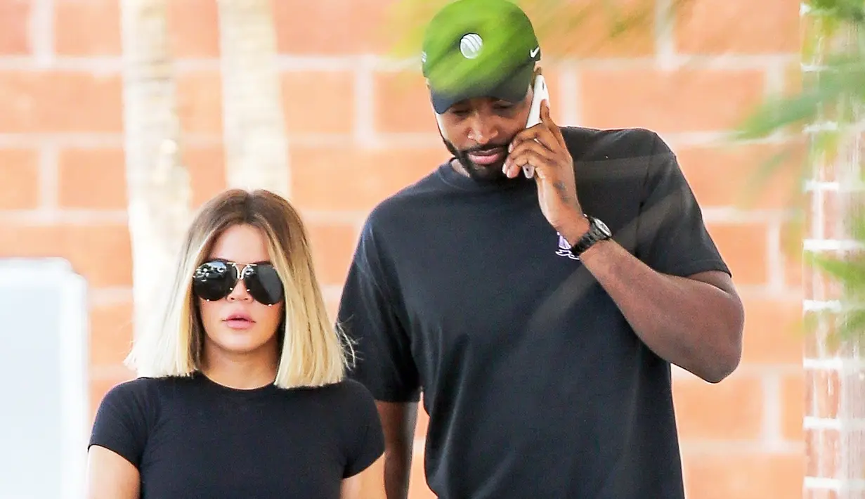 Khloe Kardashian dikabarkan kembali tinggal bersama dengan Tristan Thompson. (BACKGRID/USWeekly)
