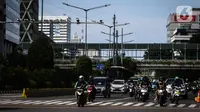 Kamera CCTV terpasang di Jalan MH Thamrin, Jakarta, Selasa (28/1/2020). Direktorat Lalu Lintas Polda Metro Jaya akan menerapkan tilang elektronik untuk pengendara sepeda motor di Jalan Sudirman-MH Thamrin dan jalur Koridor 6 Transjakarta mulai awal Februari 2020. (Liputan6.com/Faizal Fanani)