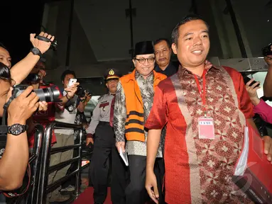 Mantan Sekjen Kementerian ESDM, Waryono Karno, kembali diperiksa penyidik KPK, Jakarta, Selasa (6/1/2015). (Liputan6.com/Miftahul Hayat)
