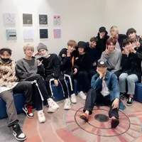 TXT dan BTS (Twitter/ TXT_members)
