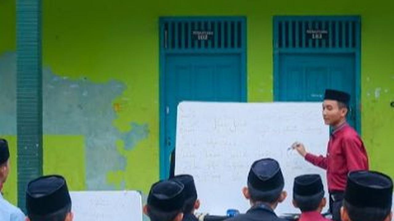 Fokus Perdalam Ilmu Agama di Bulan Ramadan, Begini Keseruan Ponpes di Kendal Belajar Kitab Kuning