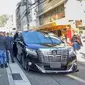 Merek dalam negeri Toyota Alphard sering dipakai bos-bos Yakuza (Youtube/@yakuzapedia)