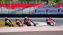 Pembalap Astra Honda Racing Team (AHRT), Herjun Atna Firdaus (tengah/46) memimpin balapan race kedua kelas AP250 pada seri keempat Asia Road Racing Championship (ARRC) Mandalika 2023 di Sirkuit Mandalika, Lombok, Minggu (13/8/2023). (Dok. AHRT)
