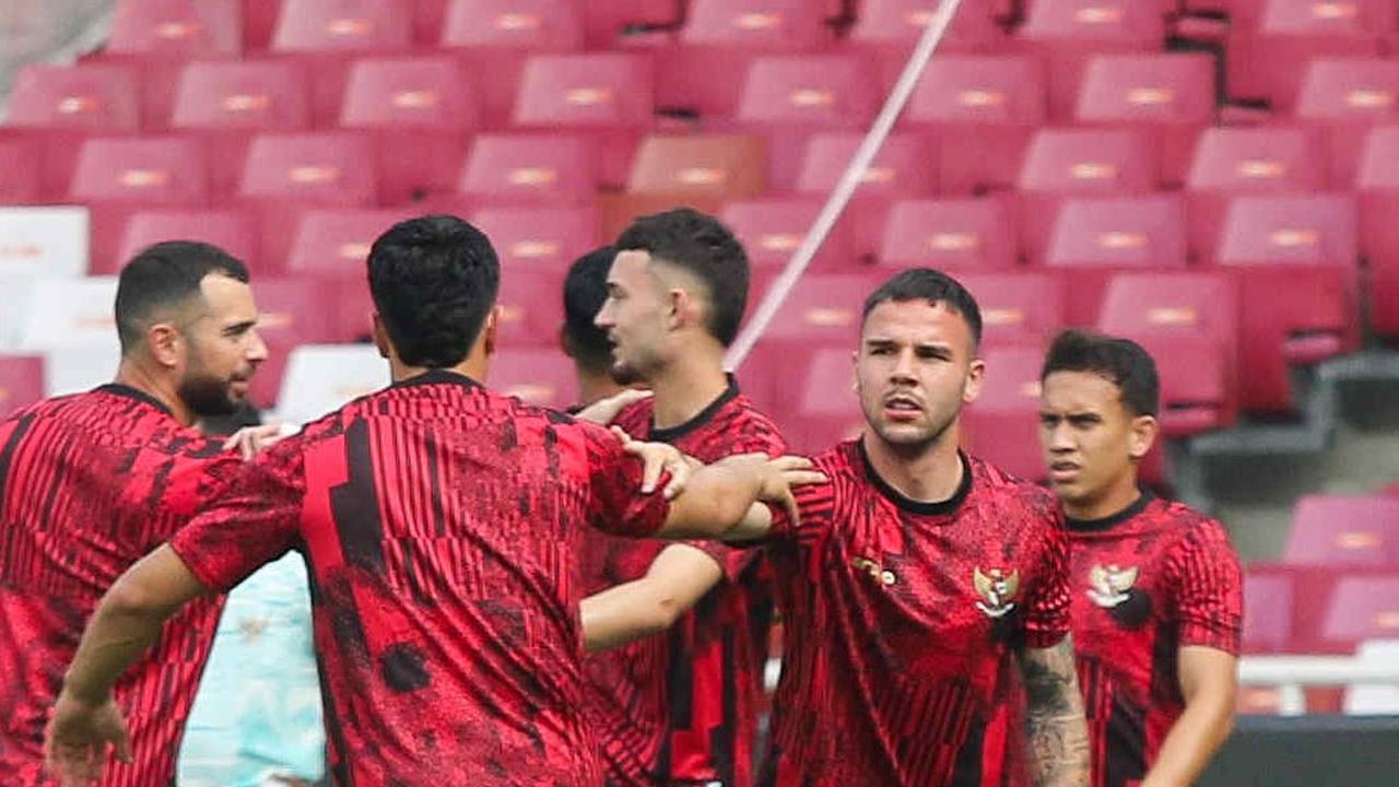 Selain itu, Calvin Verdonk yang baru-baru ini mengambil sumpah menjadi WNI turut serta dalam latihan.&nbsp;Foto: Liputan6.com/Herman Zakharia