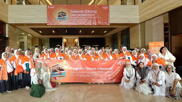 Sebanyak 382 nasabah BTPN Syariah menunaikan ibadah umrah menuju Tanah Suci melalui program Umrah Satu Pesawat. (Dok BTPN Syariah)
