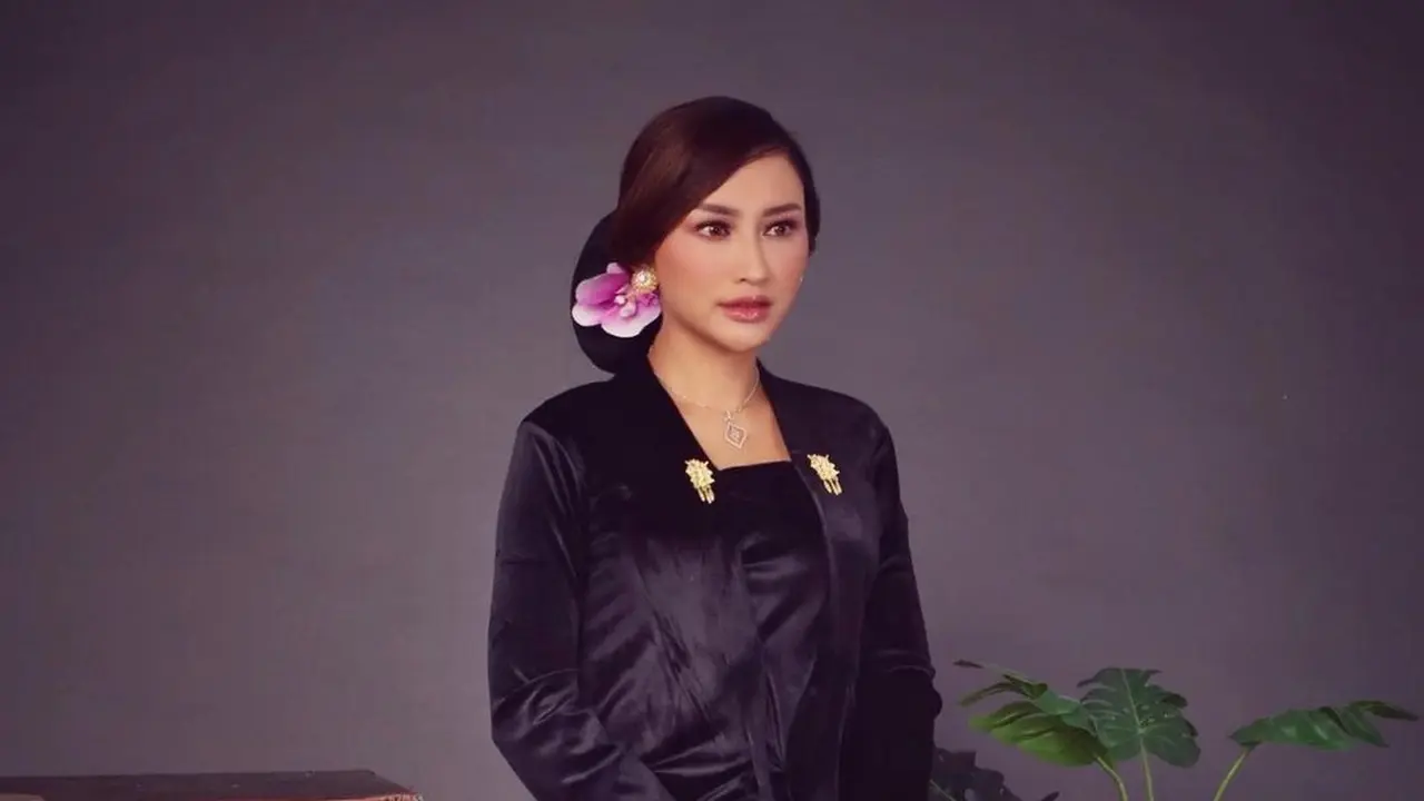 Selebgram Davina Dee.