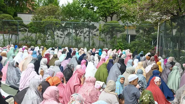KBRI Seoul menyelenggarakan sholat Idul Fitri dan halal bihalal dalam rangka merayakan Lebaran Idul Fitri 1 Syawal 1444 H pada Sabtu (22/4/2023). (Dok. KBRI Seoul)