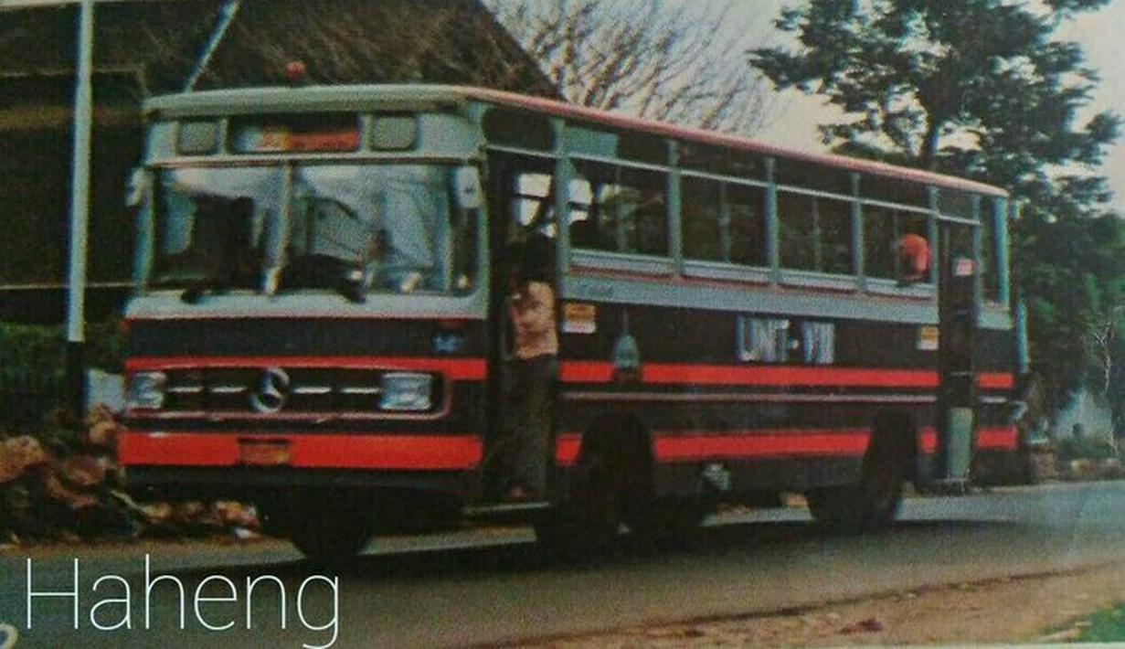 Siapa yang masa mudanya pernah naik bus PPD? (Source: id.pinterest.com)