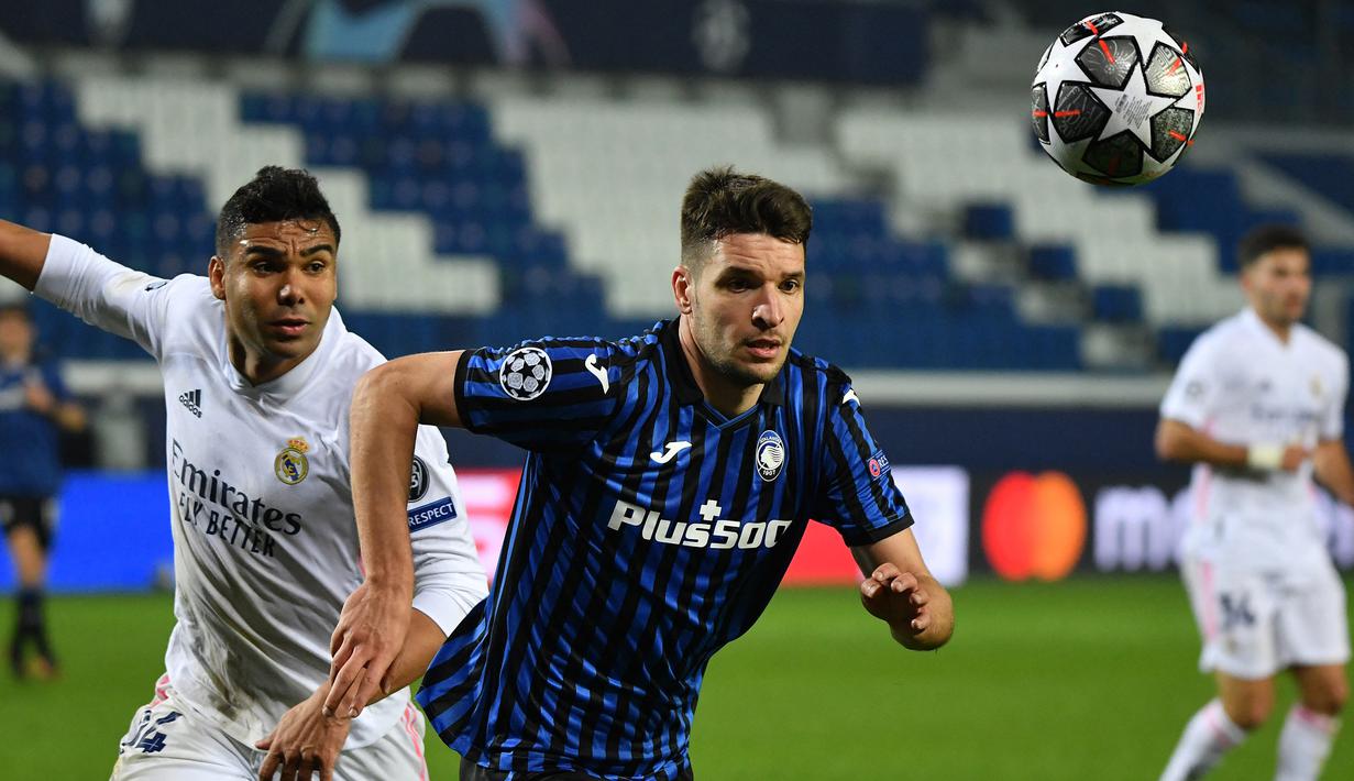 Berat Djimsiti. Bek tengah yang kini memasuki musim ke-5 bersama Atalanta ini didatangkan dari FC Zurich pada tengah musim 2015/2016. Sempat dipinjamkan ke Avellino dan Benevento pada 2016/2017 dan 2017/2018, mulai 2018/2019 hingga kini menjadi pilihan utama di skuat La Dea. (AFP/Tiziana Fabi)