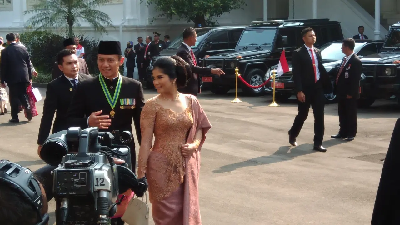 Agus Yudhoyono dan istrinya Anisa Pohan hadiri upacara peringatan HUT RI di Istana (Liputan6.com/Ahmad Romadoni)