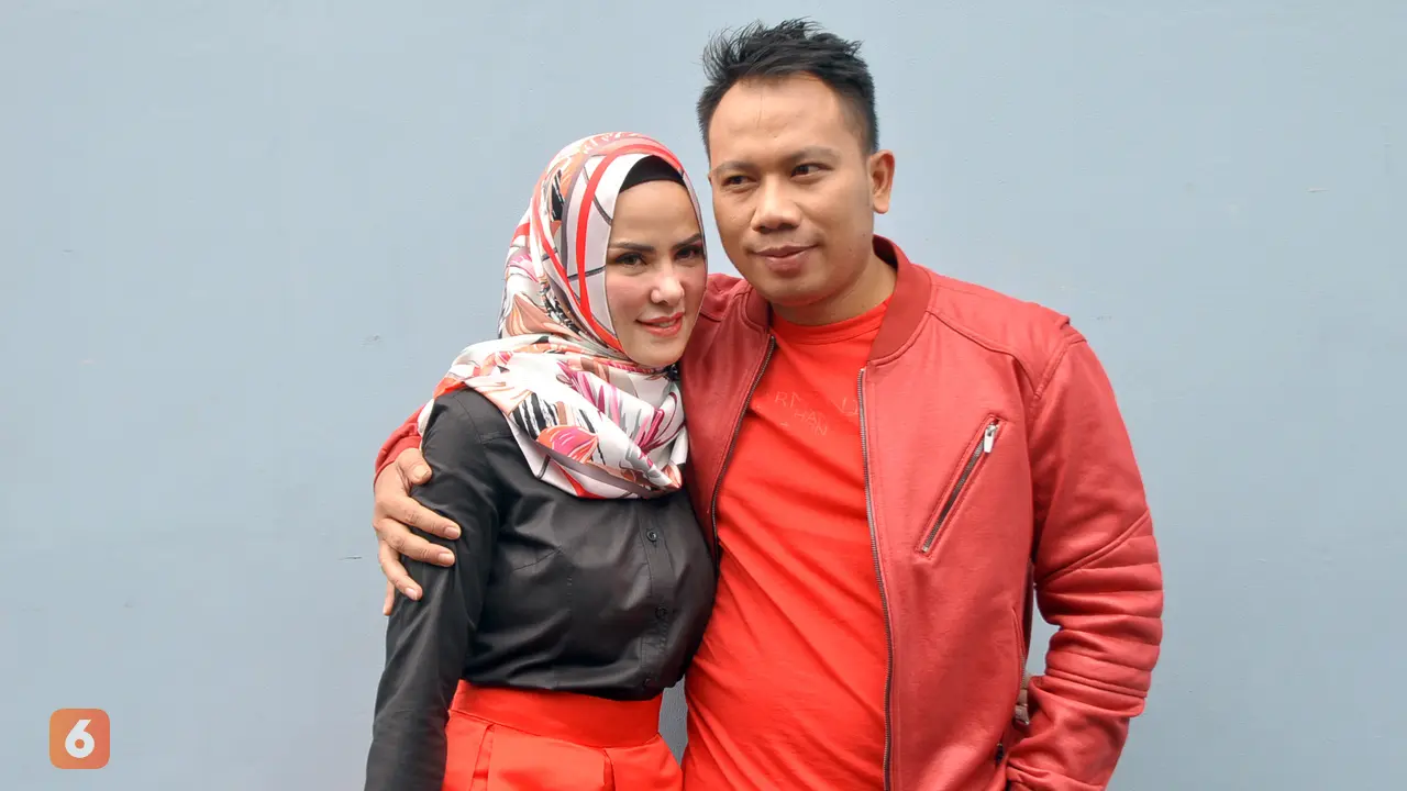 [Bintang] Vicky Prasetyo dan Angel Lelga
