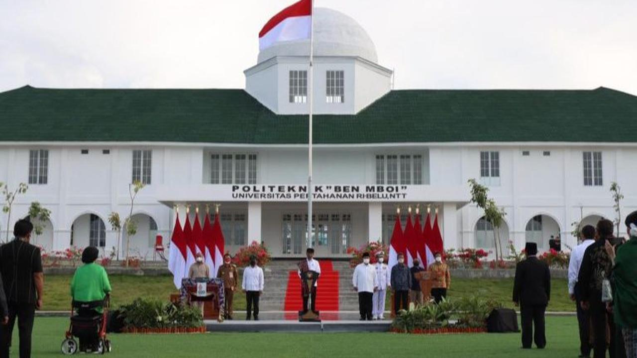 Politeknik Pertahanan Aloysius Benedictus Mboi menjadi kampus pertama yang ada di Kabupaten Belu.