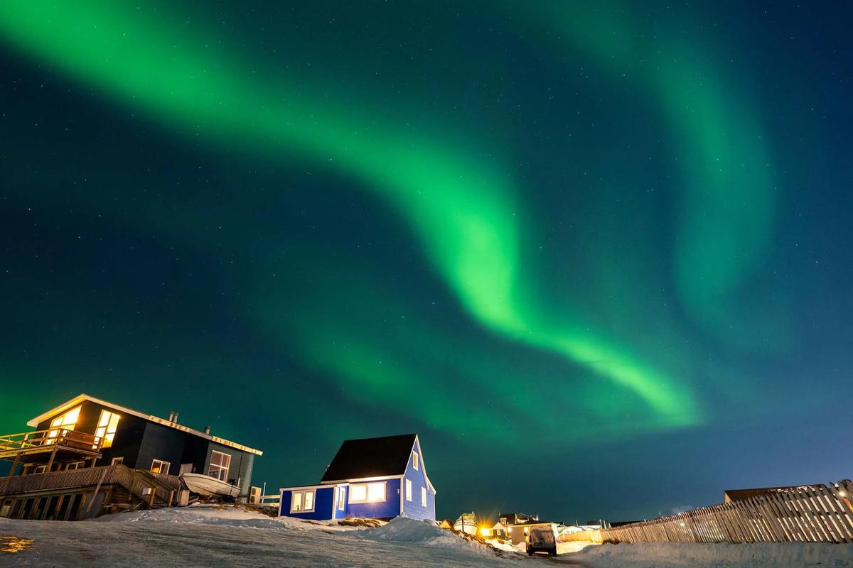 FOTO: Keindahan Menakjubkan Aurora Borealis di Langit Greenland