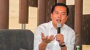 Direktur Perlindungan WNI dan BHI Kemlu, Lalu Muhammad Iqbal dalam diskusi 'Elegi untuk TKI' di Jakarta, Sabtu (18/4/2015). Diskusi tersebut membahas tentang ribuan TKI yang tengah terjerat masalah hukum di luar negeri. (Liputan6.com/Yoppy Renato)