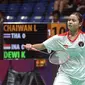 Pebulu tangkis tunggal putri Indonesia, Komang Ayu Cahya Dewi bertanding melawan pebulu tangkis putri Thailand, Lalinrat Chaiwan pada final bulu tangkis beregu putri SEA Games 2023 di Badminton Hall Morodok Techo National Stadium, Phnom Penh, Kamboja, Kamis (11/05/2023). (Bola.com/Abdul Aziz)