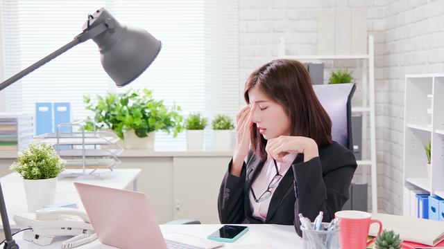 penyebab stres perempuan kerja
