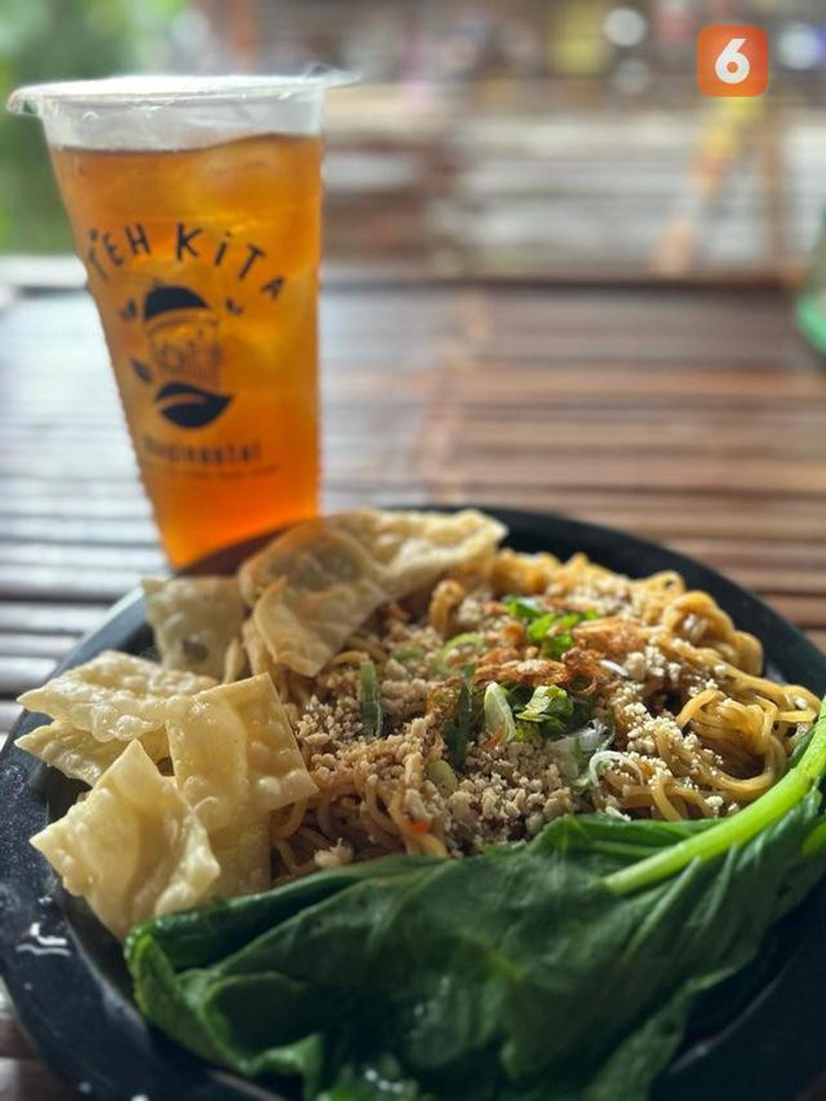 6 Resep Mie Ayam Jakarta Asli dengan Bumbu Gurih yang Meresap, Ala Pedagang Gerobakan