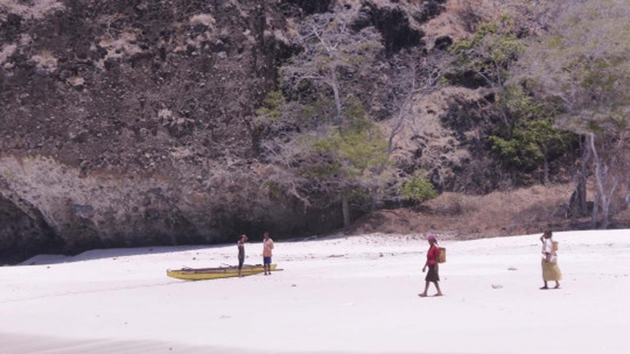 Keindahan Pantai Lingal, surga tersembunyi di pelosok Alor