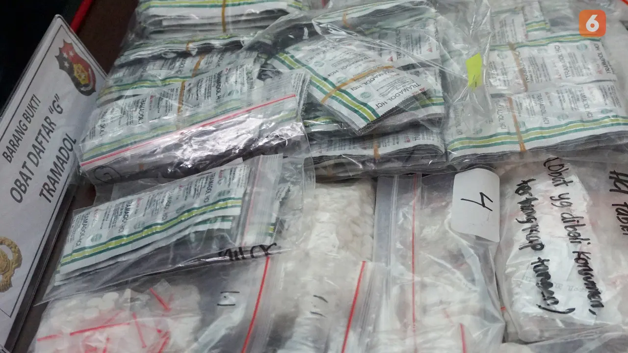 Polisi Bongkar Peredaran Obat Tanpa Izin di Jakarta