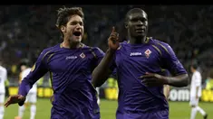 Fiorentina sukses membawa modal berharga setelah menahan imbang 1-1 tuan rumah Dinamo Kiev. La Viola sempat tertinggal lebih dulu di menit 36 lewat Jeremain Lens. Klub asal Firenze itu baru bisa membalas di menit akhir lewat gol indah Khouma Babacar