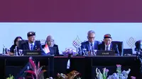 Menteri Kebudayaan Fadli Zon memimpin sidang antar-menteri di forum pembahasan budaya internasional CHANDI 2025 di Bali. (dok. Humas Kementerian Kebudayaan)