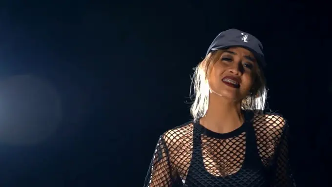 [Bintang] Editor Says: Lupakan Awkarin, Hal-hal Ini Lebih Berbahaya Darinya