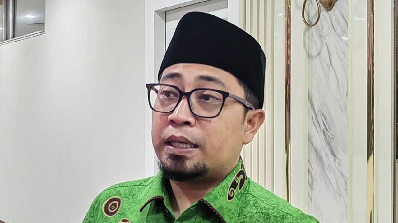 Anggota DPR Soroti Kebijakan WFH: Perlu Kajian Komprehensif dan Data Konkret