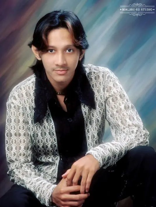 Coba tebak siapa ini? Ini adalah Andre Taulany saat tahun 2003. (Foto:   instagram.com/malibu62studio)